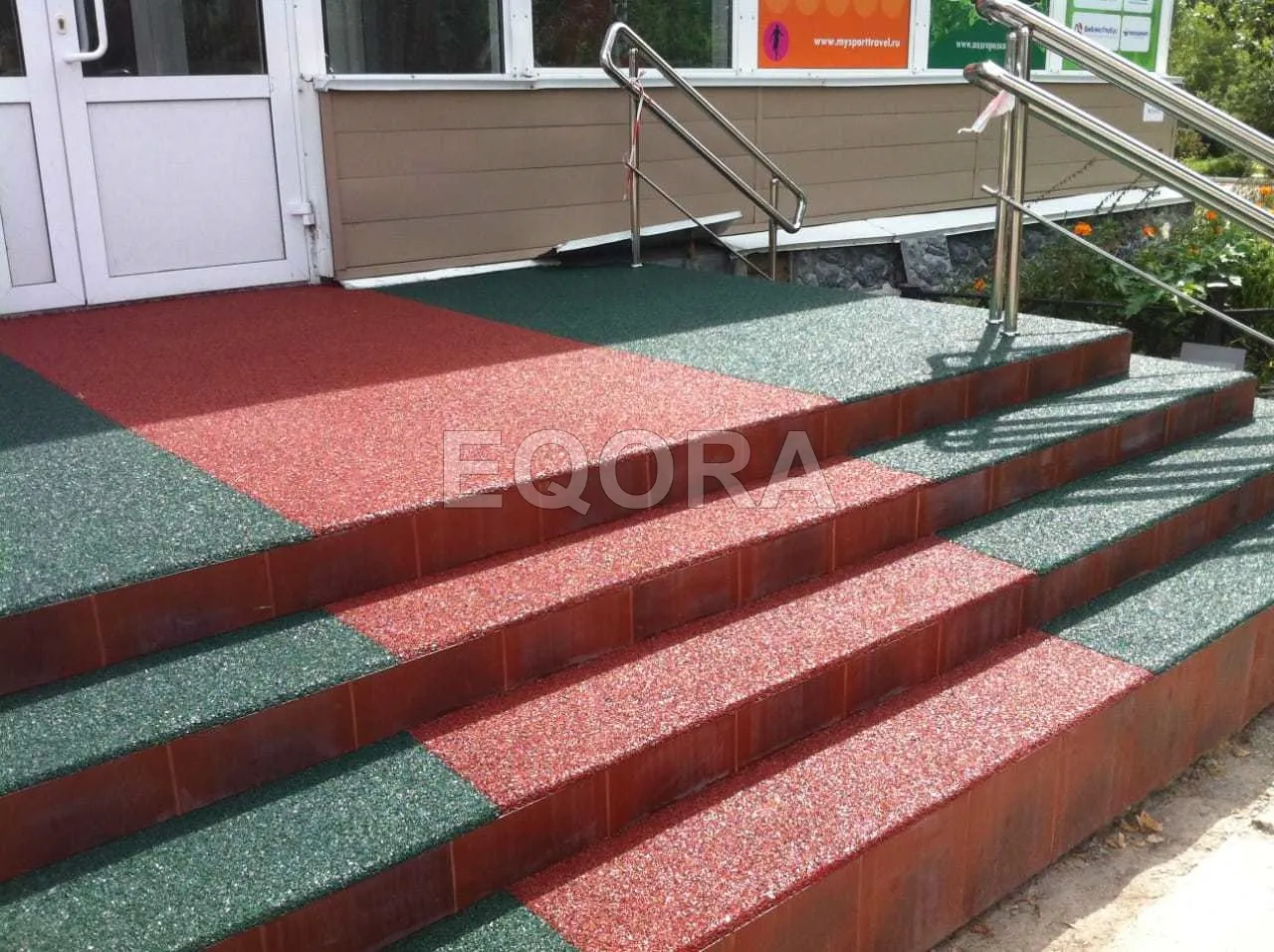 Резиновое покрытие на травмоопасные участки из резиновой крошки в Тевризе